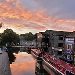 Weavers Rest - New Boutique Retreat In With Parking * Skipton