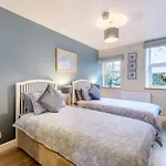 Weavers Rest - New Boutique Retreat In With Parking *
