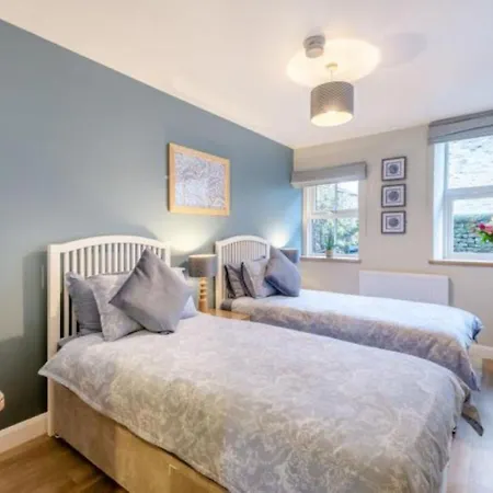 Weavers Rest - New Boutique Retreat In With Parking *