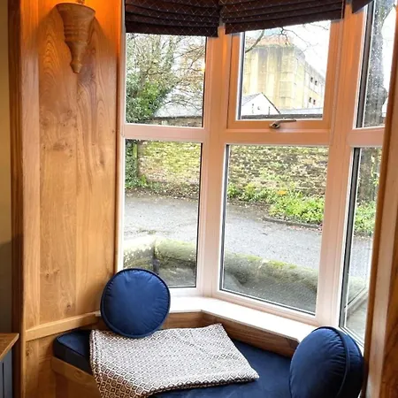 Weavers Rest - New Boutique Retreat In With Parking Skipton