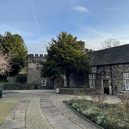 Weavers Rest - New Boutique Retreat In With Parking * Skipton