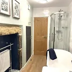 Weavers Rest - New Boutique Retreat In With Parking